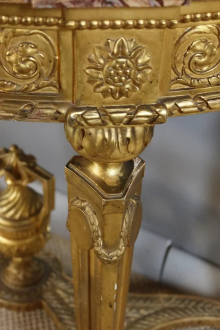 Console en bois doré Directoire