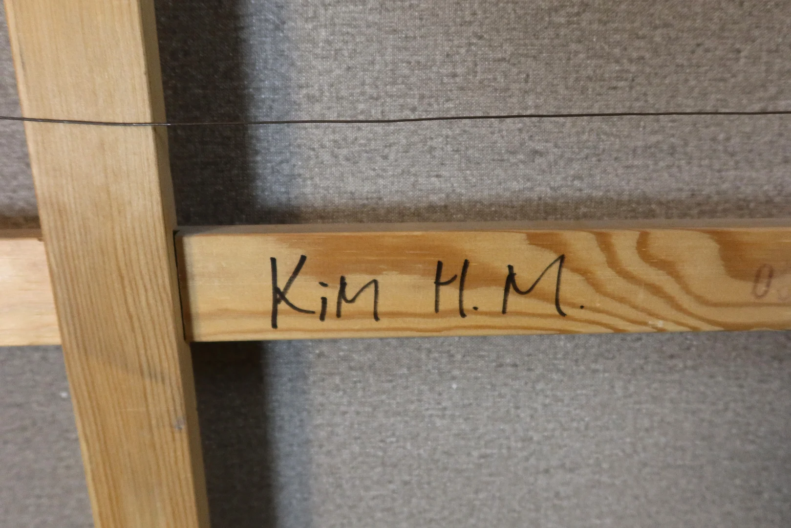 KIM HMによるキャンバスに描かれた油彩画