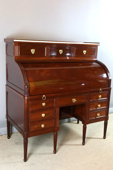 Bureau cylindre style Louis XVI en acajou XIXème
