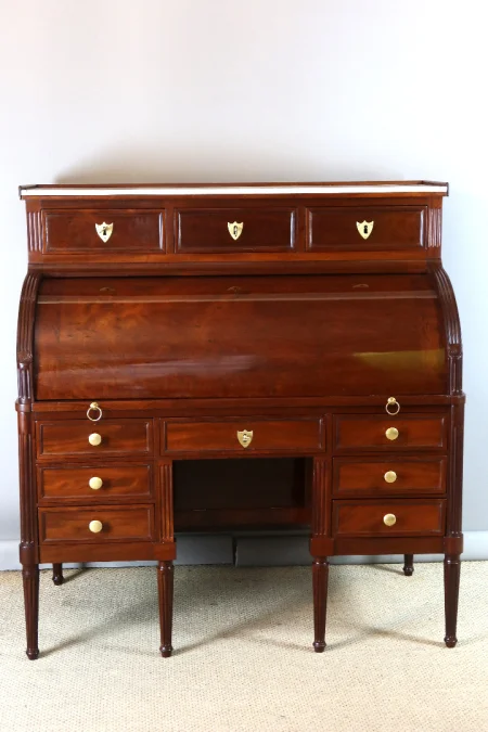 Bureau cylindre style Louis XVI en acajou XIXème