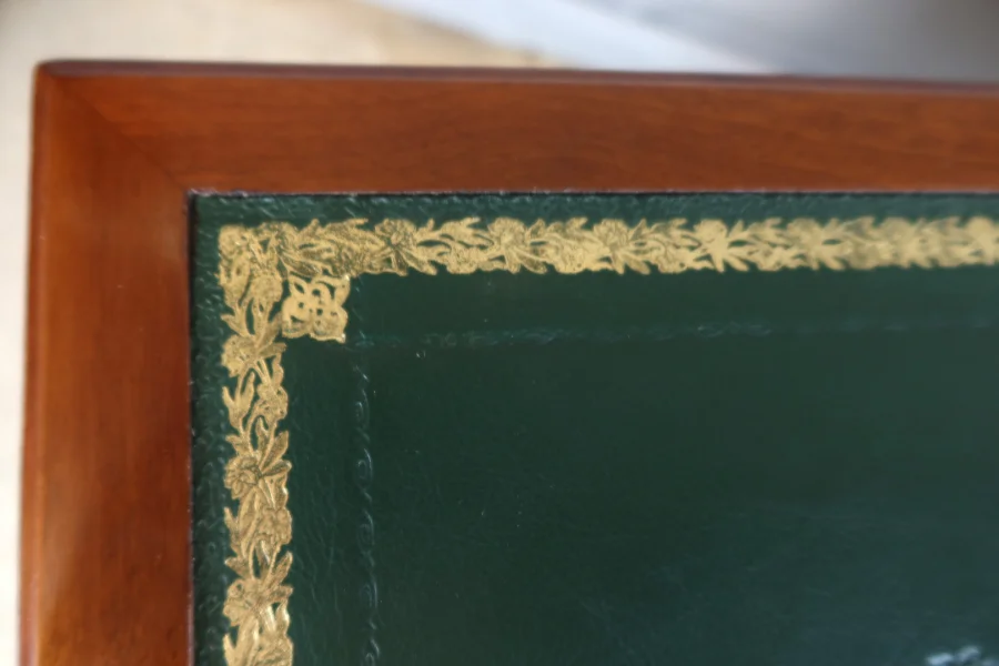 Bureau double face style Louis XVI époque XIXème
