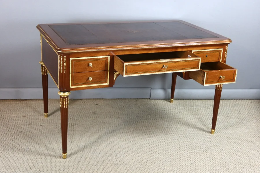 Bureau Louis XVI époque XIXème siècle