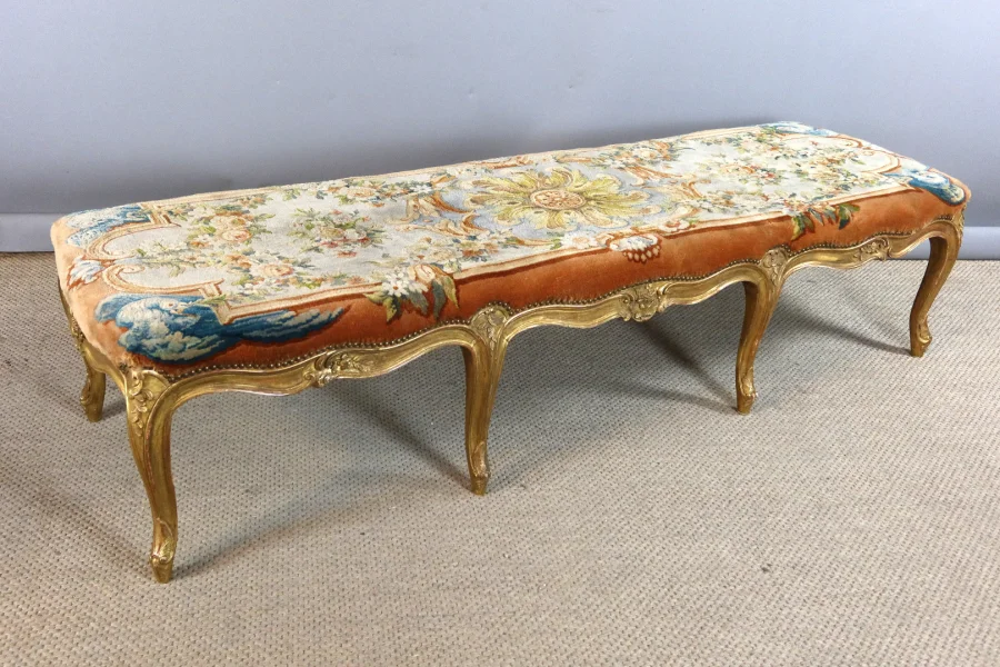 LOUIS XV STYLE SEAT