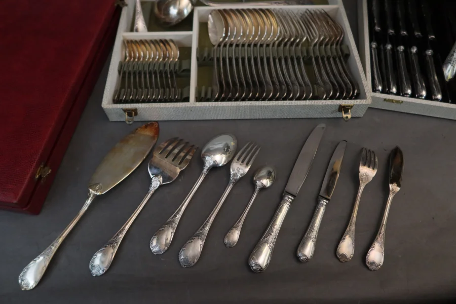 Ménagère Christofle modèle Marly 87 pièces