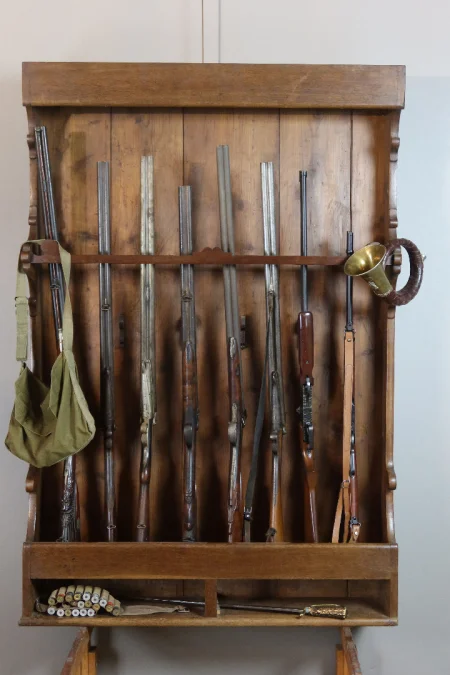 GUN RACK