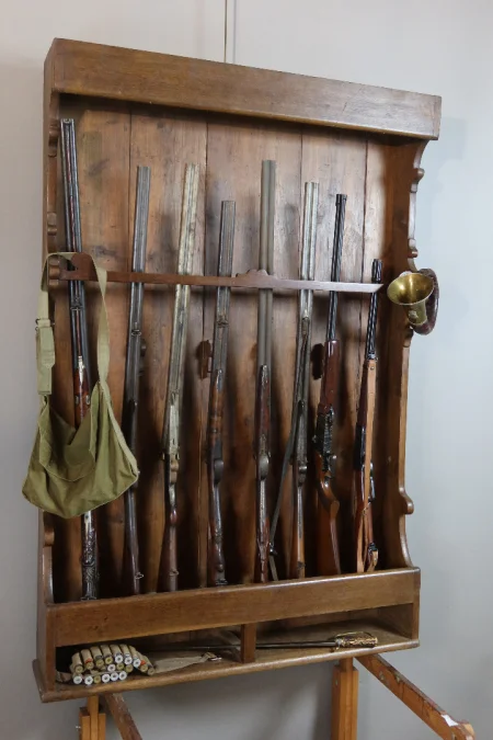 GUN RACK