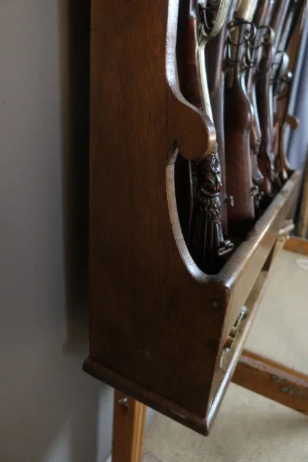 GUN RACK