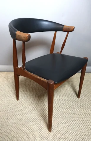 Bureau vintage et son fauteuil