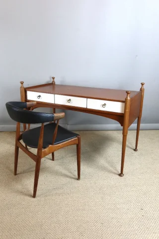 Bureau vintage et son fauteuil