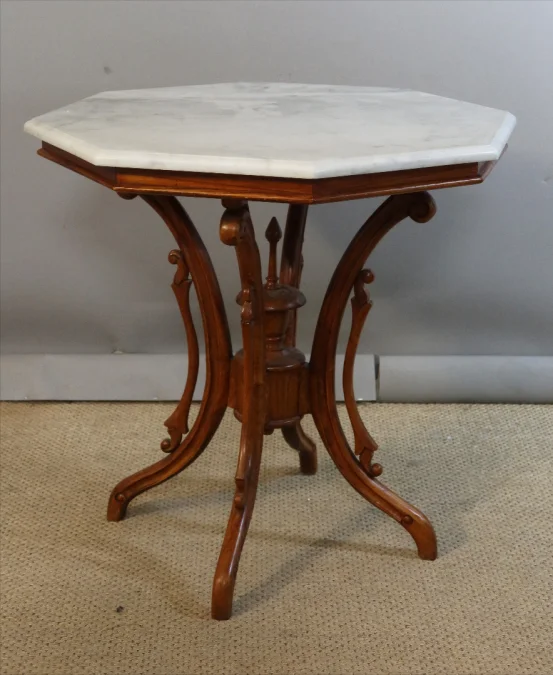 TABLE GUERIDON