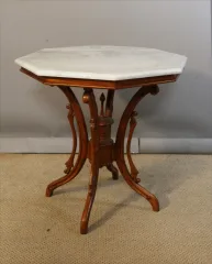 TABLE GUERIDON