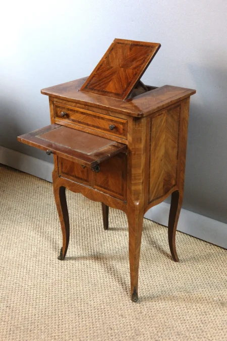 Table d'appoint liseuse style Louis XV