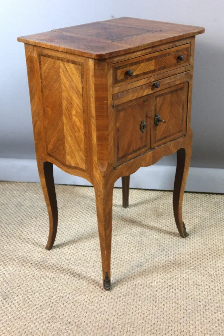 Table d'appoint liseuse style Louis XV