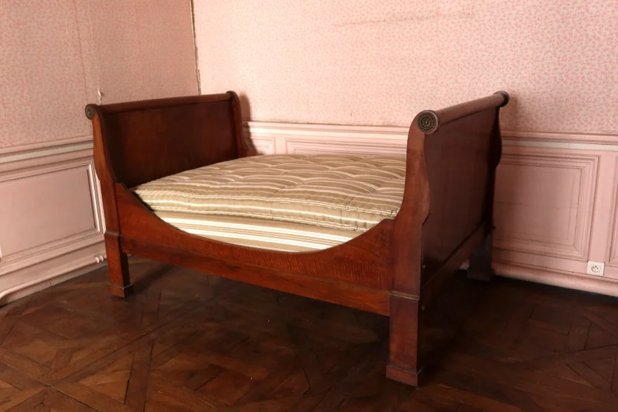 NINETEENTH CENTURY BED