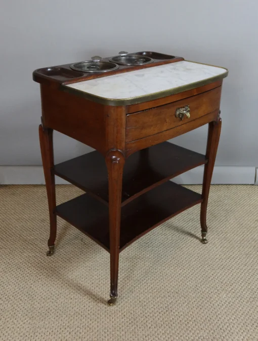 COOLING TABLE