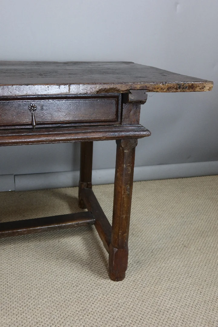 Table en chêne XVIIème siècle