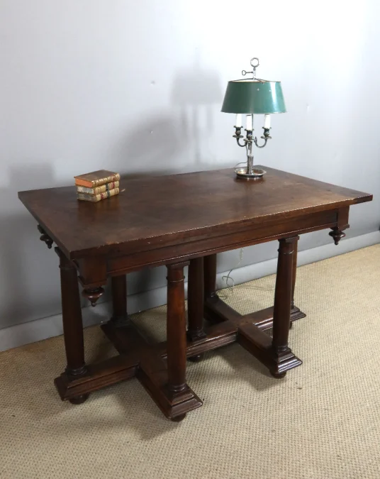 Table Renaissance époque XIXème siècle