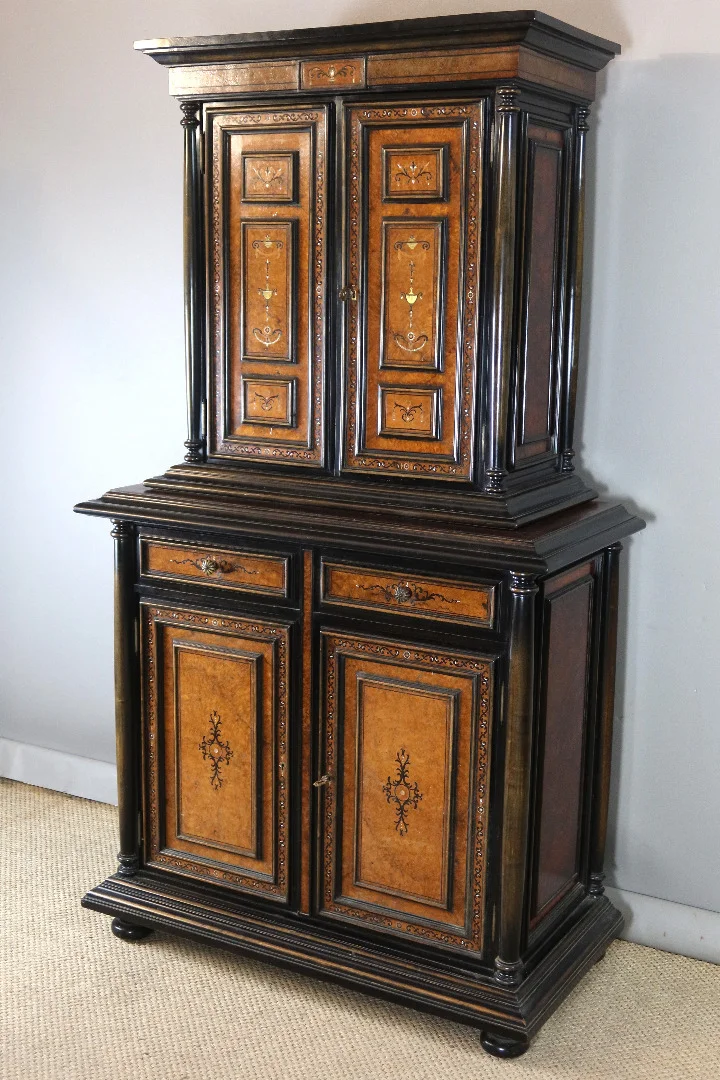 Buffet deux corps marqueté fin XIXème