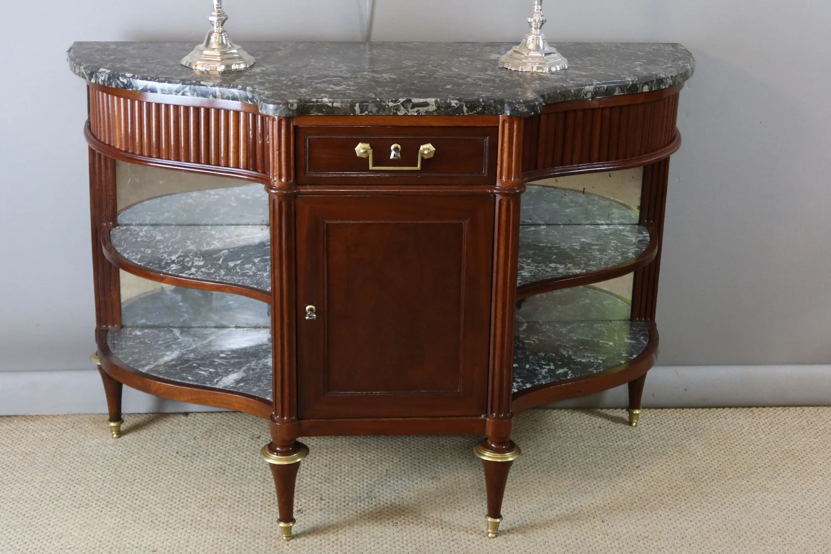 Buffet desserte Louis XVI fin XVIIIème