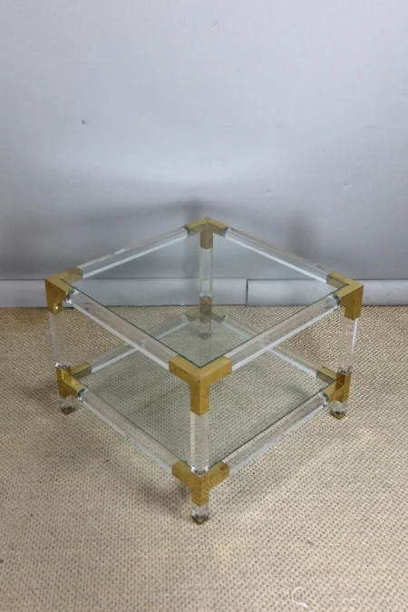 Table d'appoint de salon en plexiglas