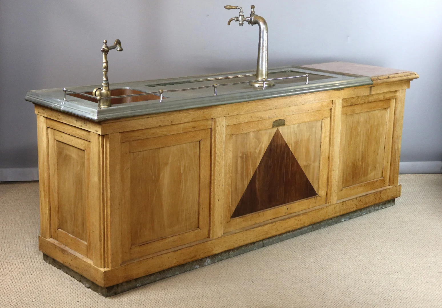 OAK BAR COUNTER