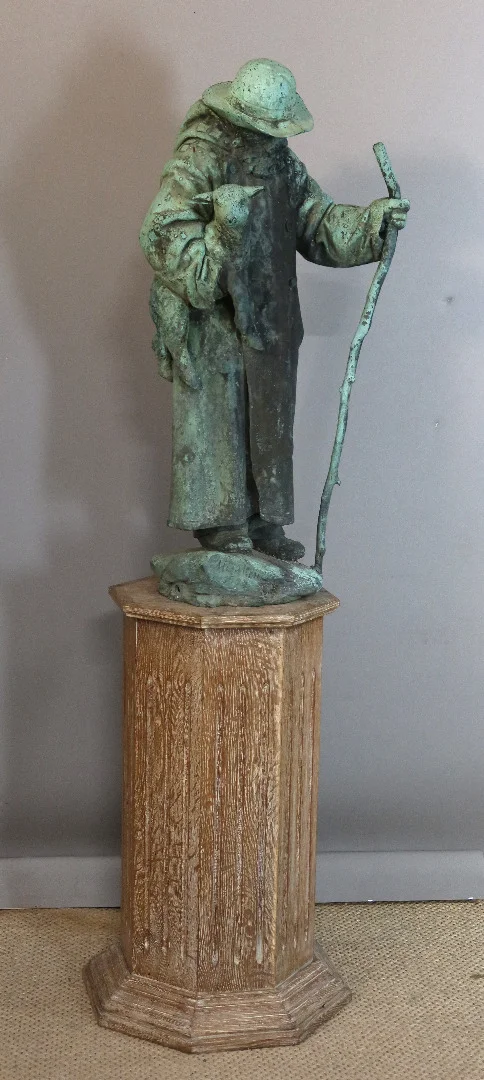 Sculpture en bronze "berger et son agneau" datée 1904 et signée