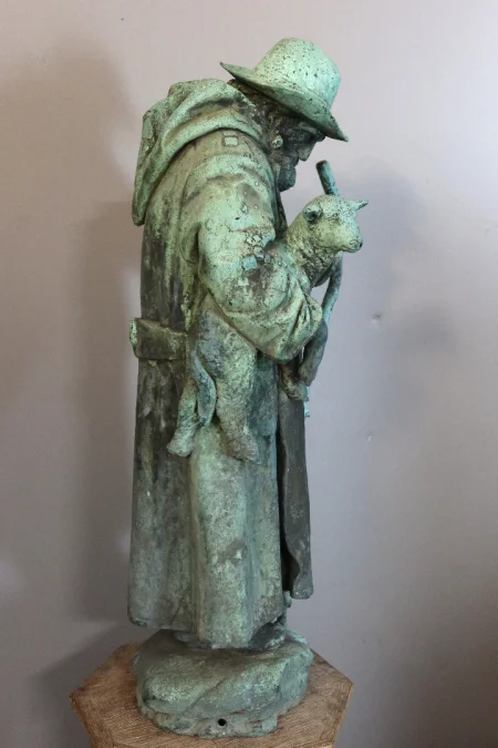 BRONZEN BEELD