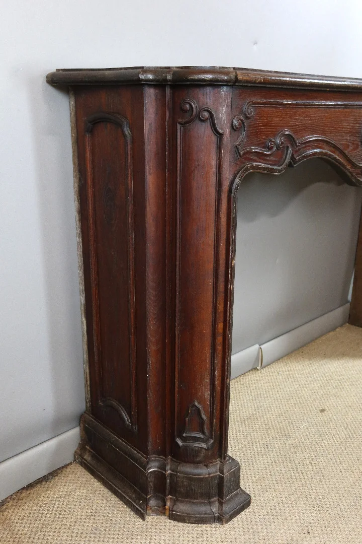 Cheminée en chêne XIX