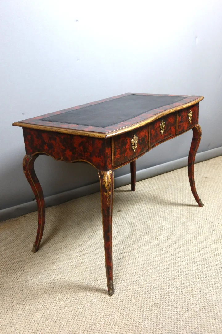 Bureau en laque fin XVIIIème siècle