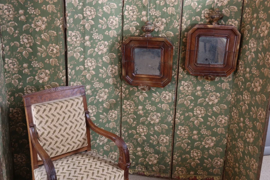 paire de miroirs au bras de lumière
