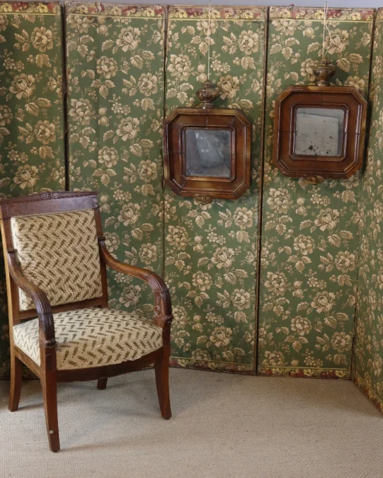 paire de miroirs au bras de lumière
