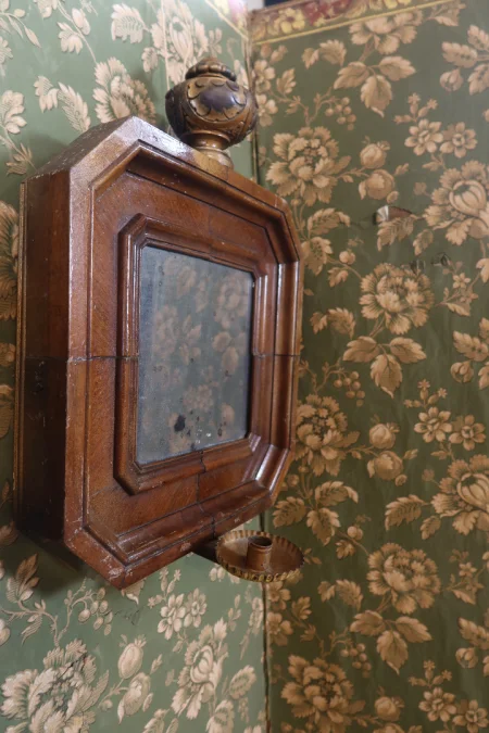 paire de miroirs au bras de lumière