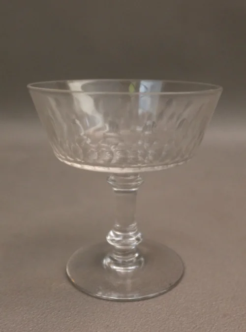 Coupes en cristal taillé à champagne