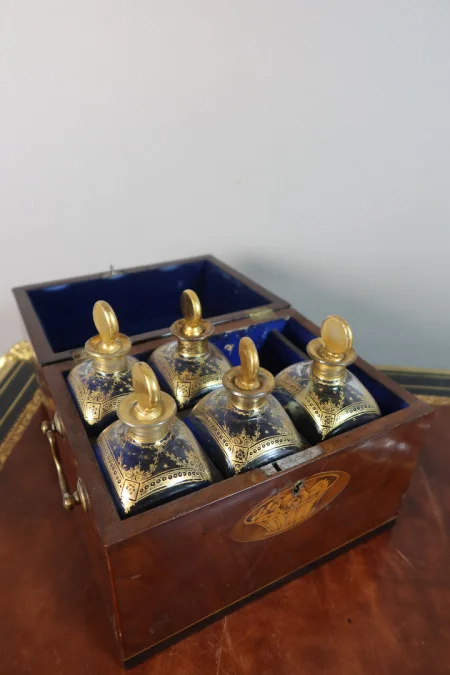 Cave à liqueurs XIXème siècle