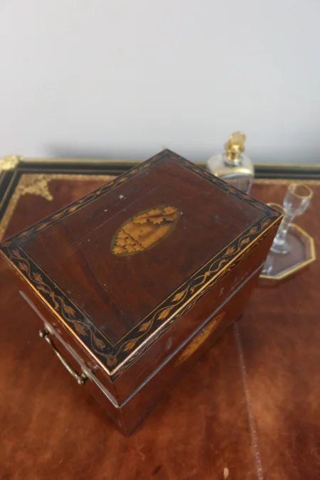 Cave à liqueurs XIXème siècle