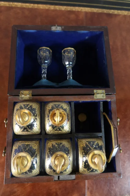 Cave à liqueurs XIXème siècle