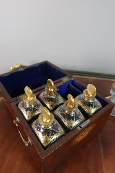 Cave à liqueurs XIXème siècle