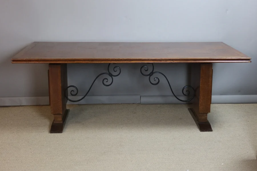 Grande table en chêne Art Déco