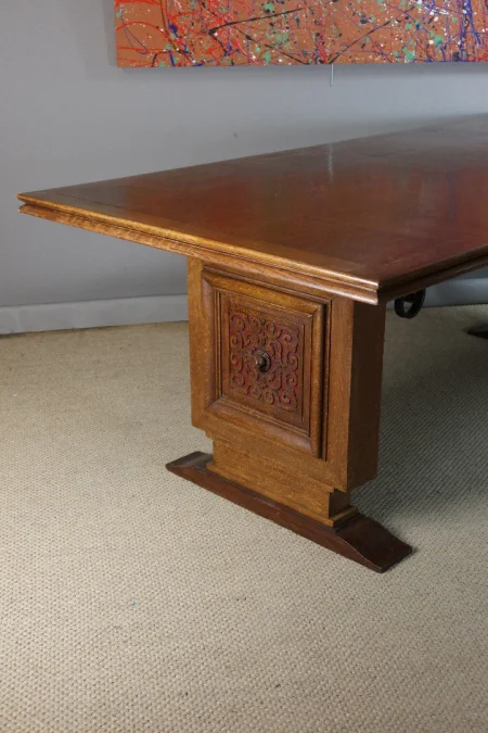 Grande table en chêne Art Déco