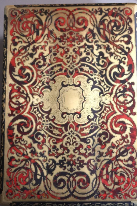 BOX IN BOULLE MARQUETRY
