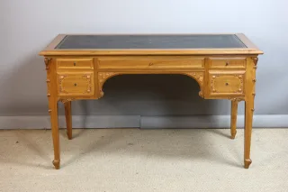 Schreibtisch im Jugendstil
