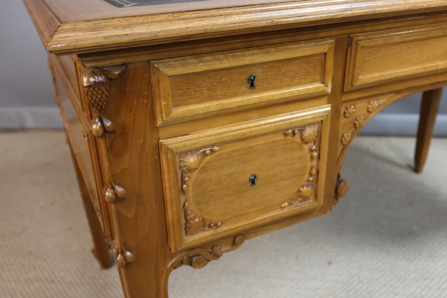 Bureau Art Nouveau