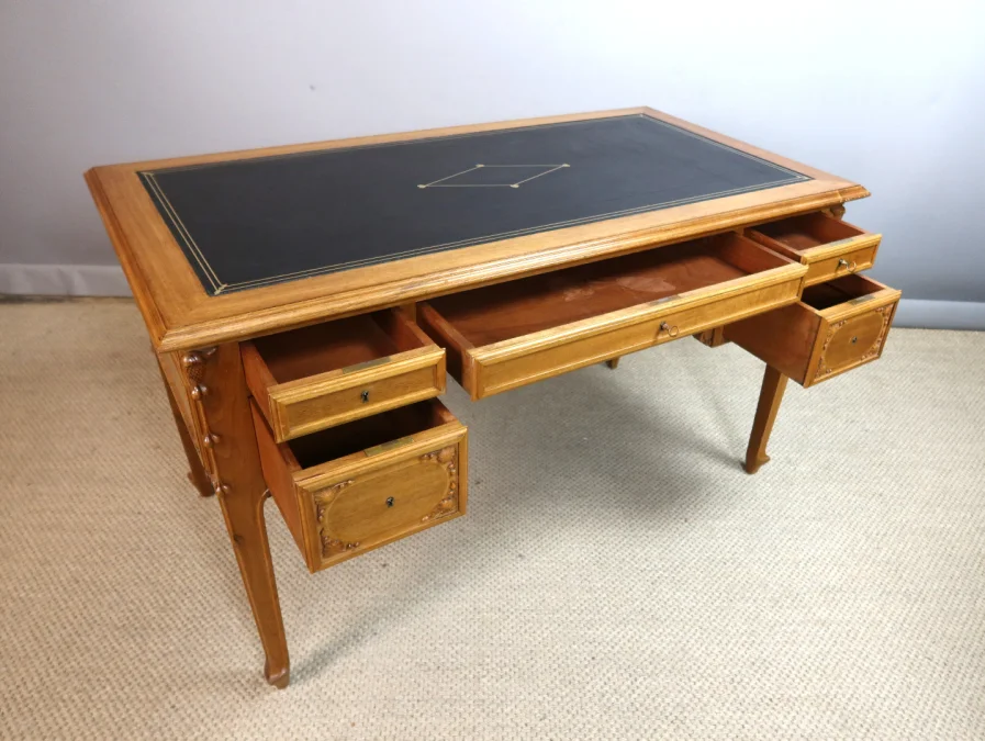 Bureau Art Nouveau