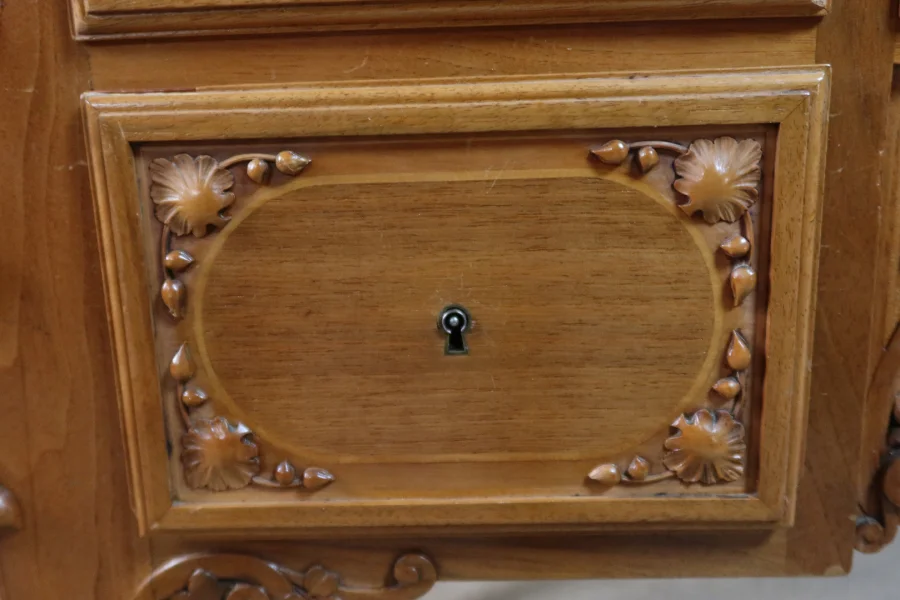 Bureau Art Nouveau