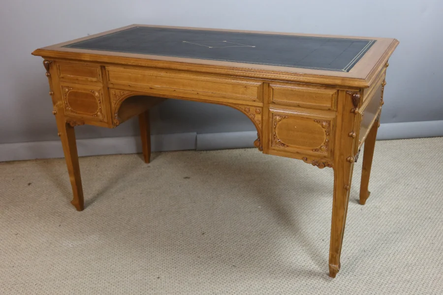 Bureau Art Nouveau