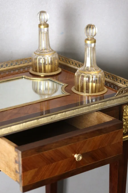 Table de salon et son orfèvrerie Boin-Taburet