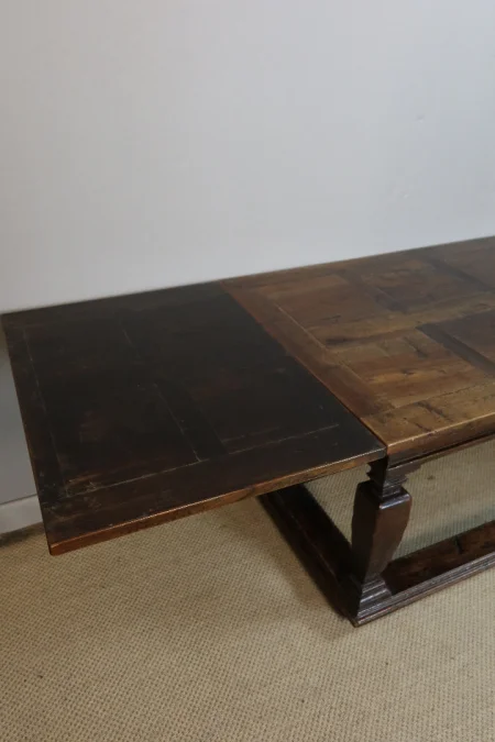 Table à allonges style Renaissance XIXème