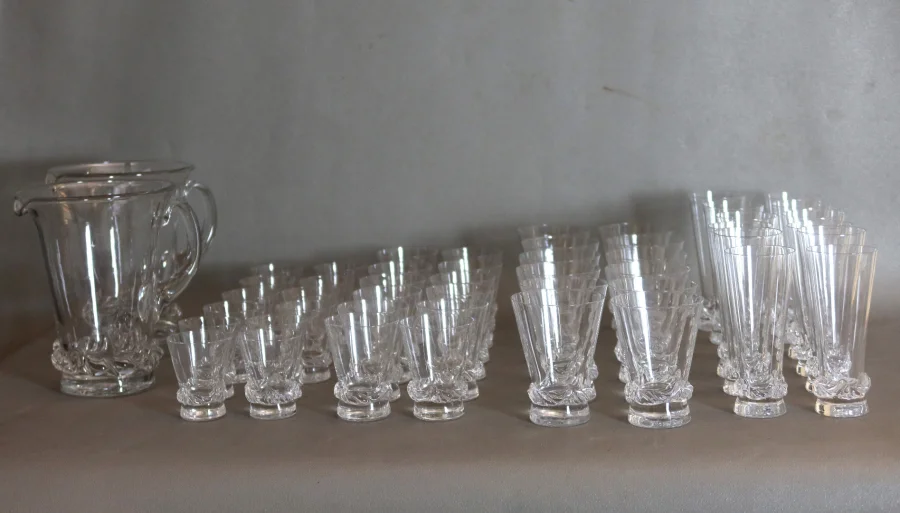 Service de verres cristal de la Maison Daum 50 pièces