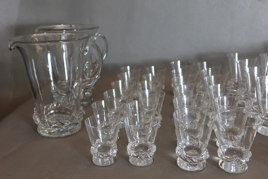 Service de verres cristal de la Maison Daum 50 pièces