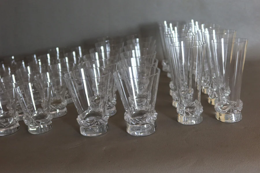 Service de verres cristal de la Maison Daum 50 pièces